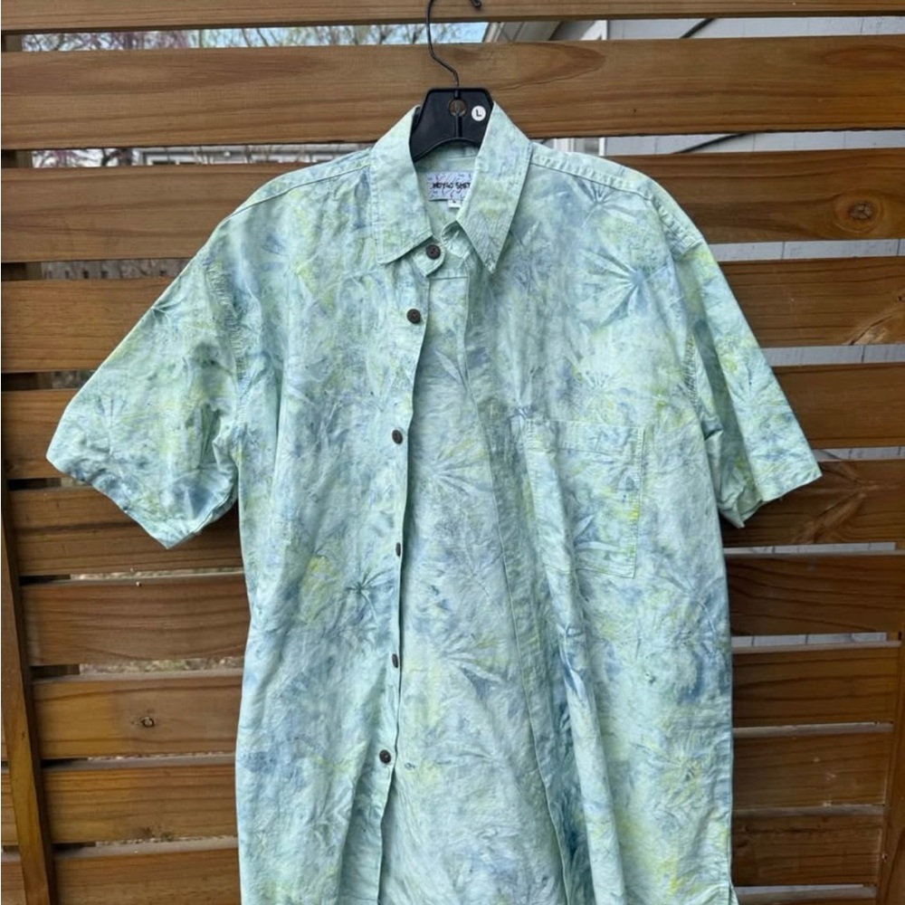Men's Green and Blue Vintage Hawaiian Tie-Dye Short Sleeve Button Up Shirt